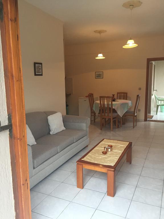 Janet'S Apartments Elounda エクステリア 写真