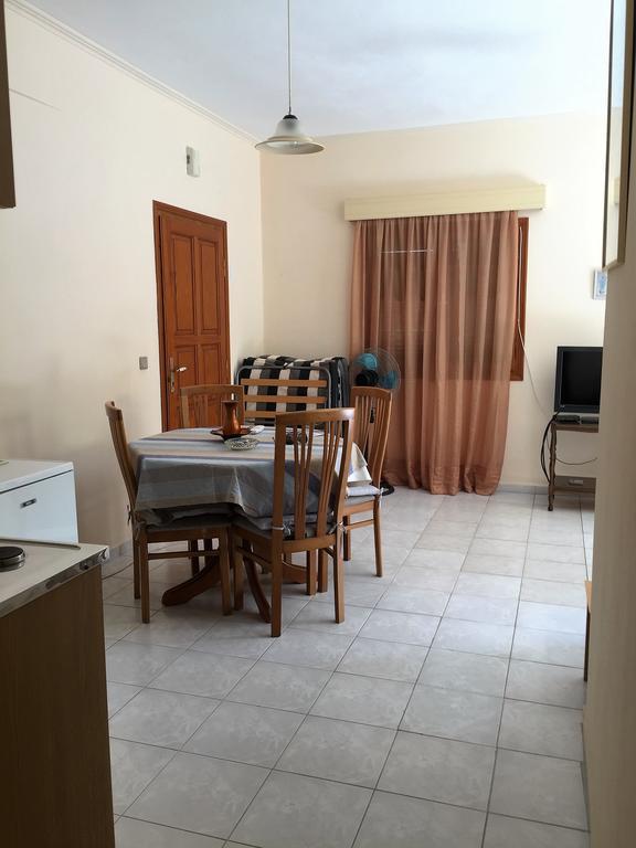 Janet'S Apartments Elounda エクステリア 写真